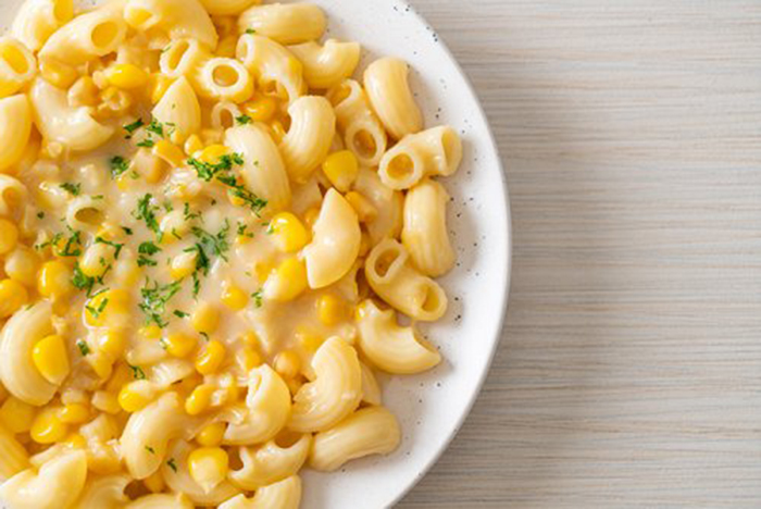 Macarrones con Queso y Maíz